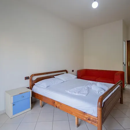 Aparthotel Serxhio