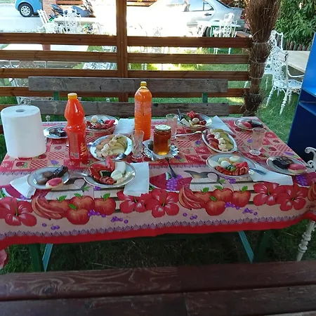 Serxhio Aparthotel
